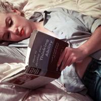 Ketika Marilyn Monroe Membaca